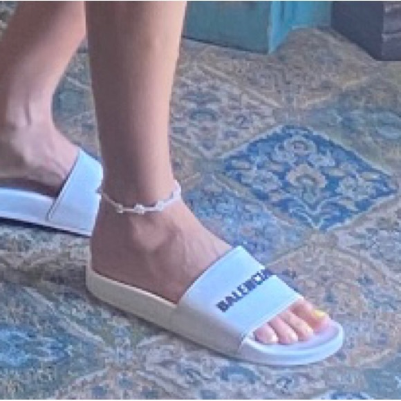 Daisy Stretch Anklet - Picture 5 of 5